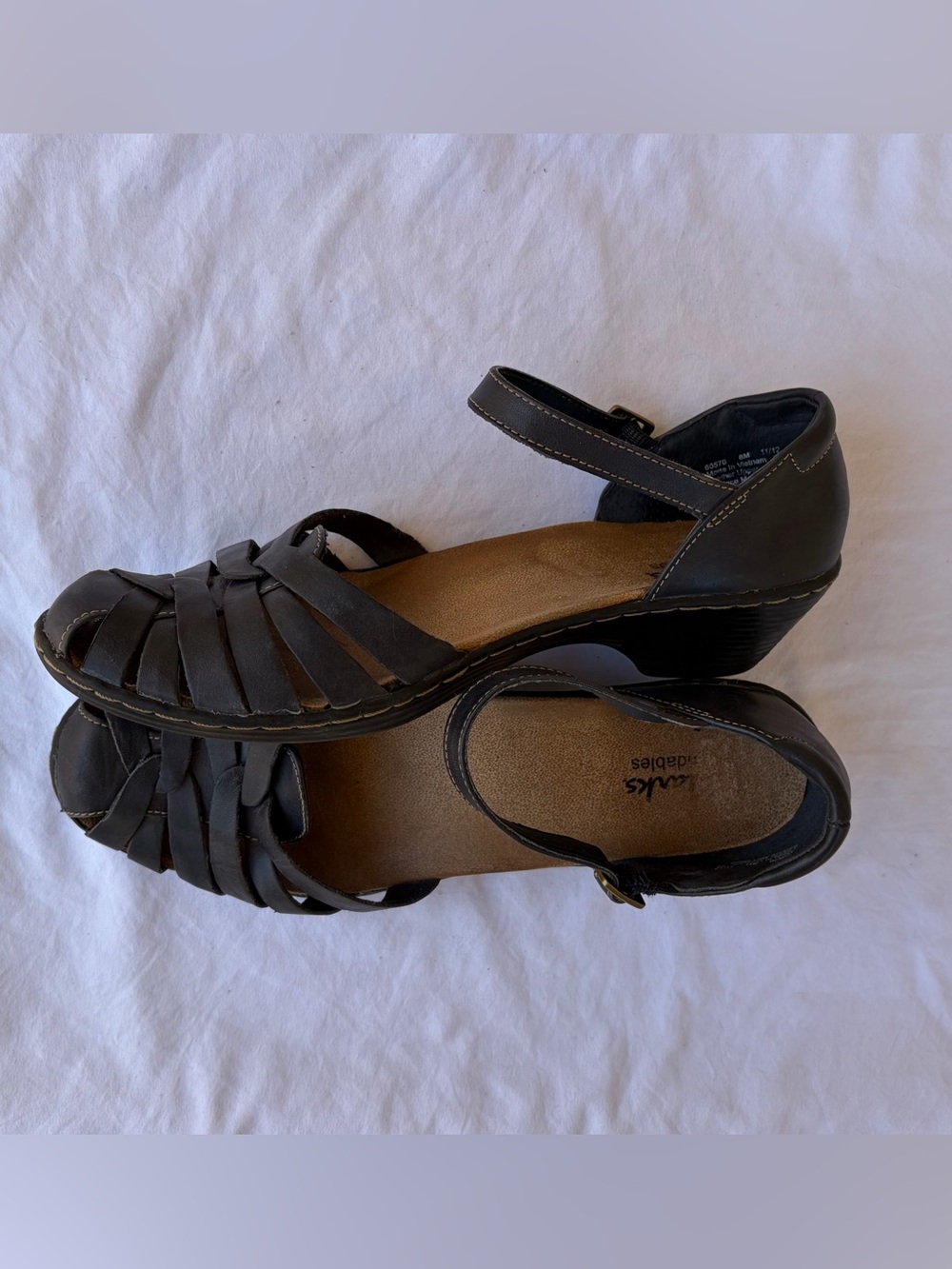 Clarks Bendables Navy Blue Leather Comfort Ankle Strap Sandals Sz 8 Great Cond